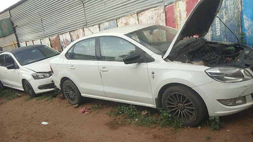 best car services in Tiruppur, best four wheeler services in Tiruppur, Auto repair near me in Tiruppur, Urgent vehicle service in Tiruppur, car battery replacement in Tiruppur